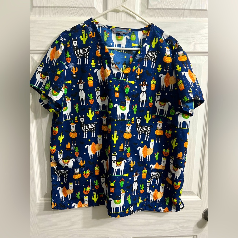 Halloween scrub top XL